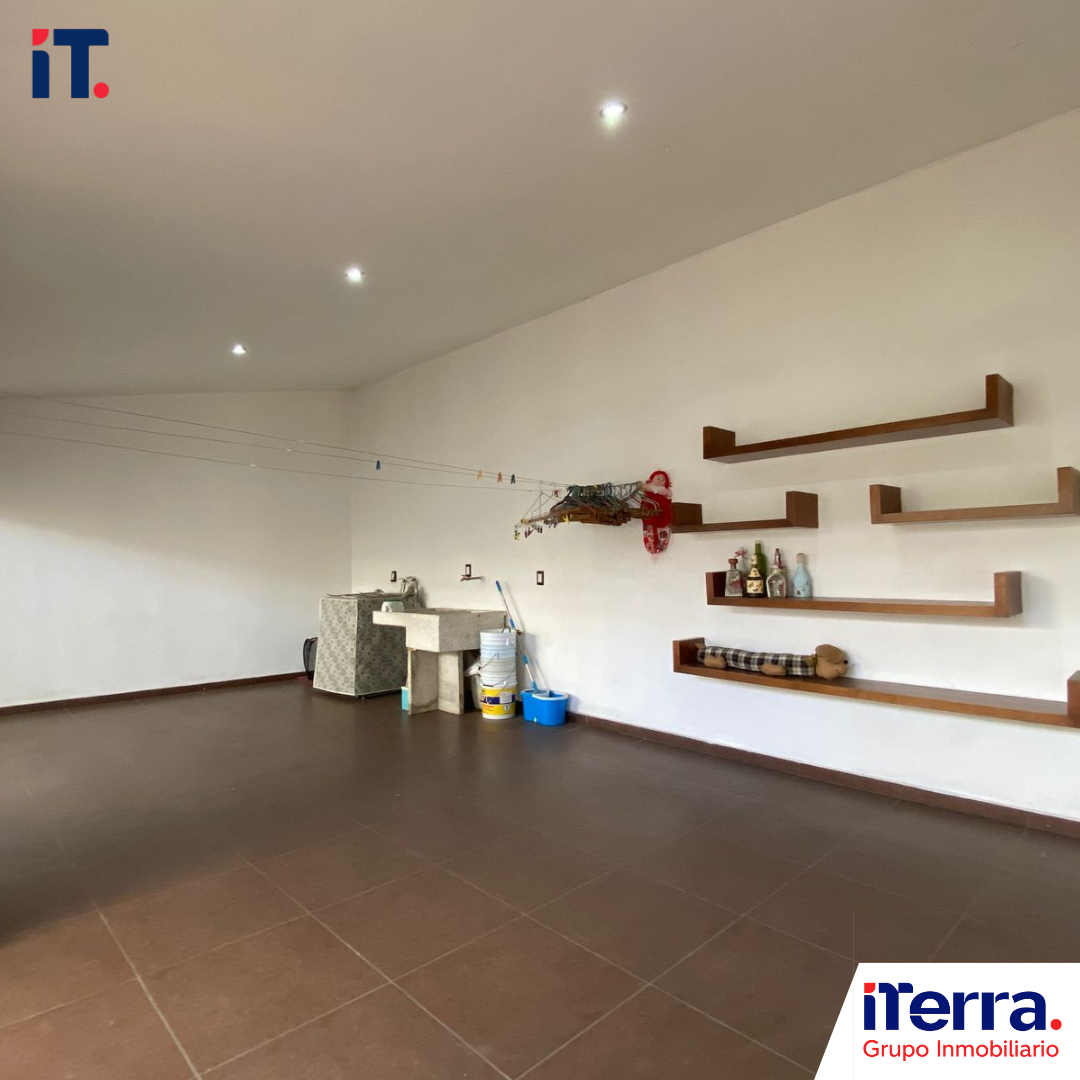 18 VENTA DE CASA Y TERRENO EN URUAPAN MICHOACAN