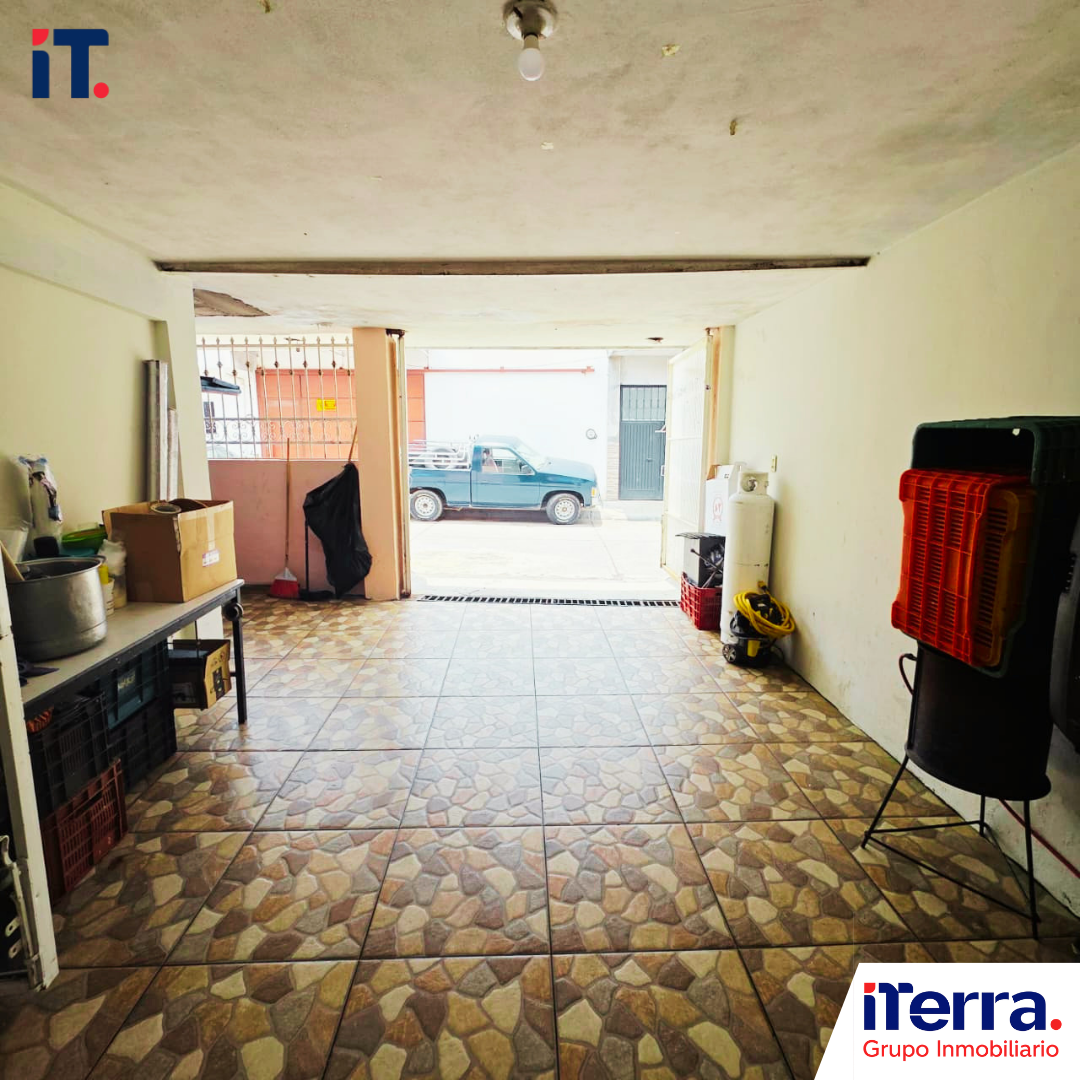 03 VENTA DE CASA TERRENO EN URUAPAN MICHOACAN FRENTE A PLAZA AGORA POR WALMART