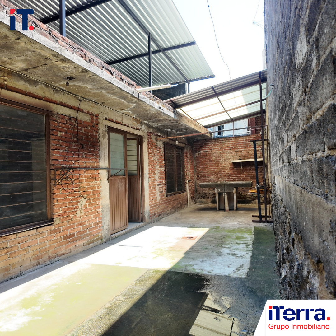 10 VENTA DE CASA Y TERRENO EN URUAPAN MICHOACAN
