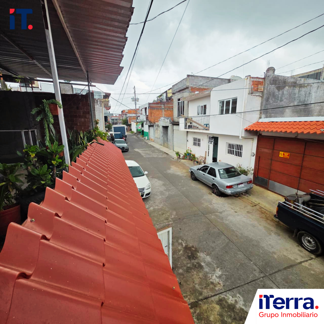 11 VENTA DE CASA TERRENO EN URUAPAN MICHOACAN FRENTE A PLAZA AGORA POR WALMART